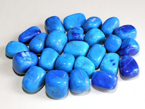 Highly polished Howlite Blue tumble stone size 2-3 cm.