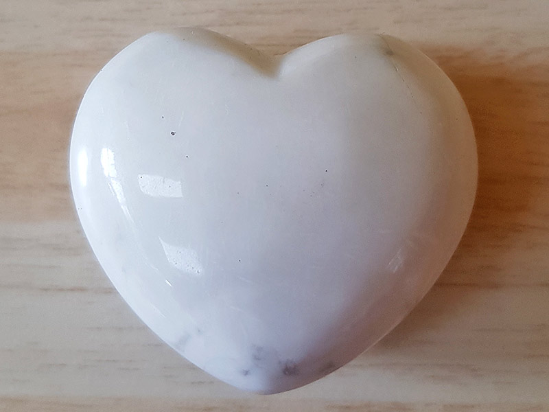 Howlite White Heart